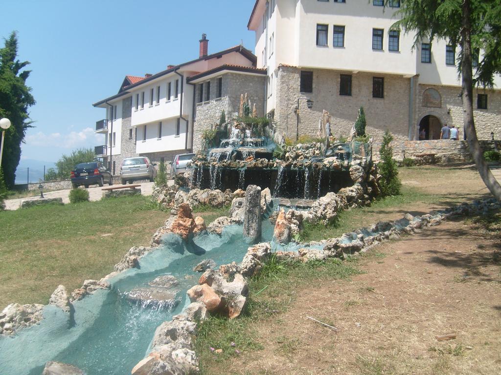 圣瑙姆酒店 Ljubaništa 外观 照片